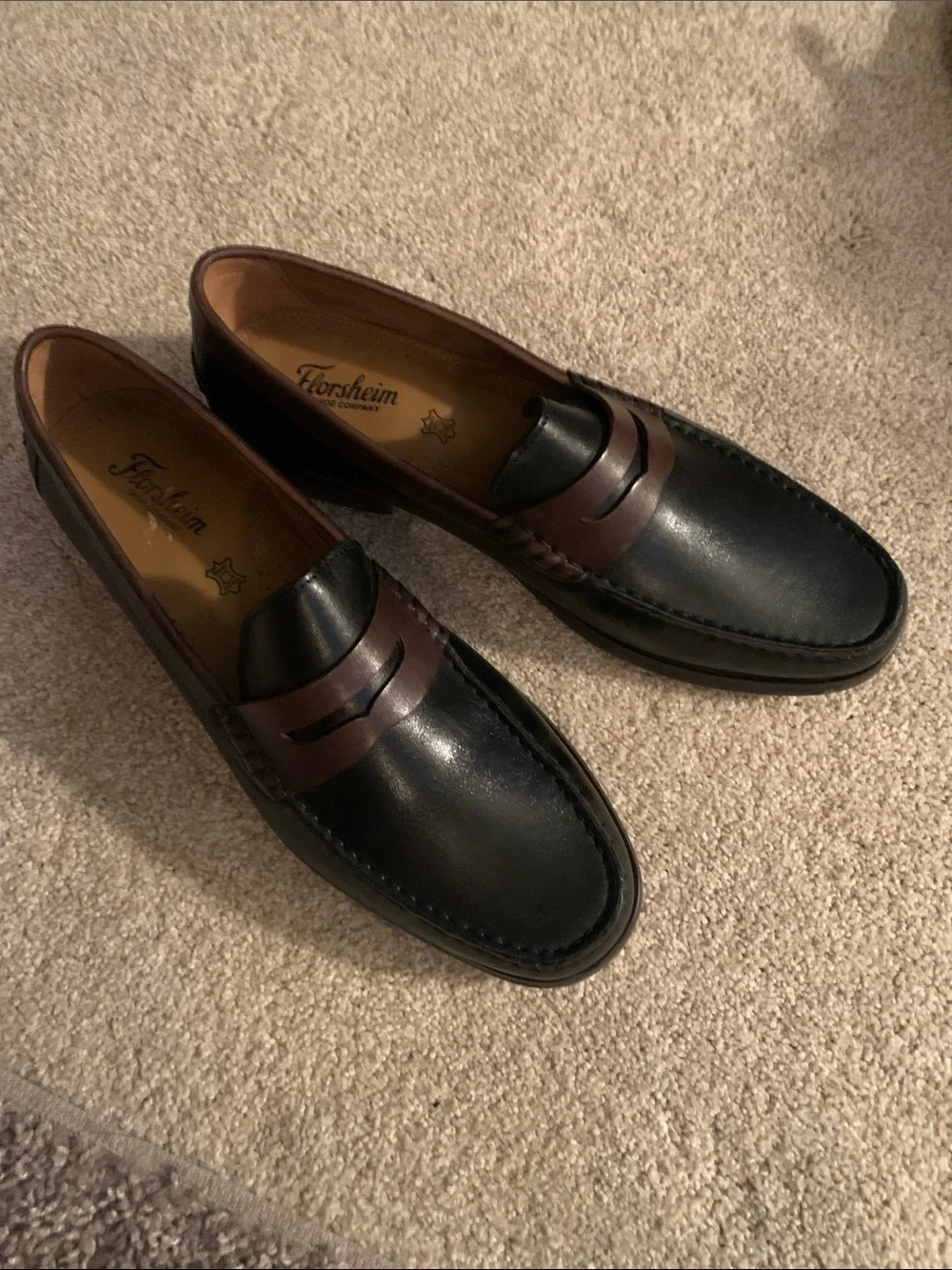 Florsheim Men's Berkley Flex Penny Loafers in black & brown leather. Size 10D